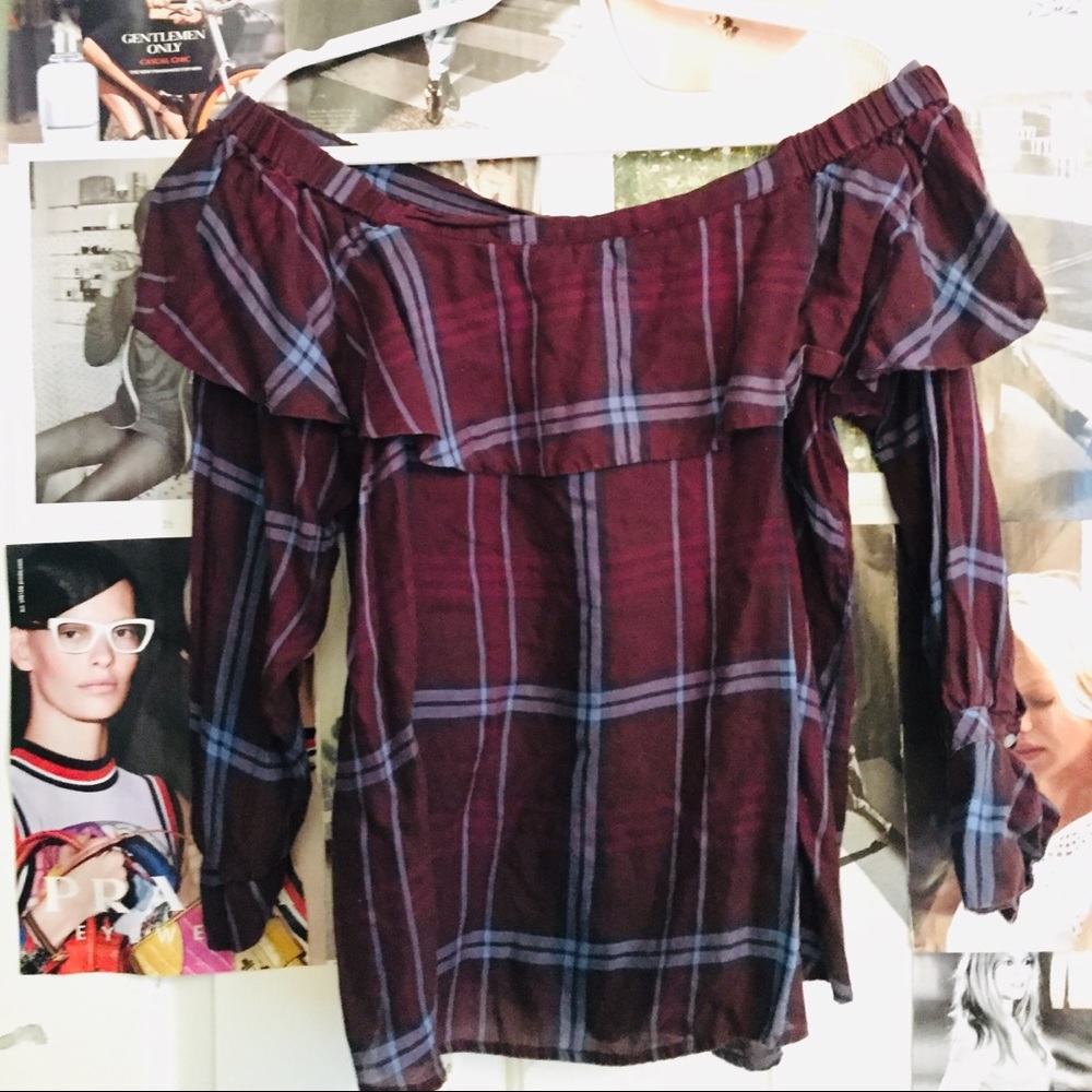 Off the shoulder Loft Top